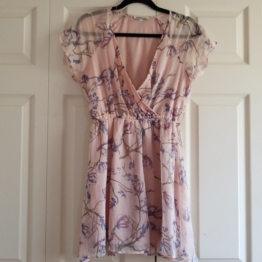 Pink with flower detailed dress